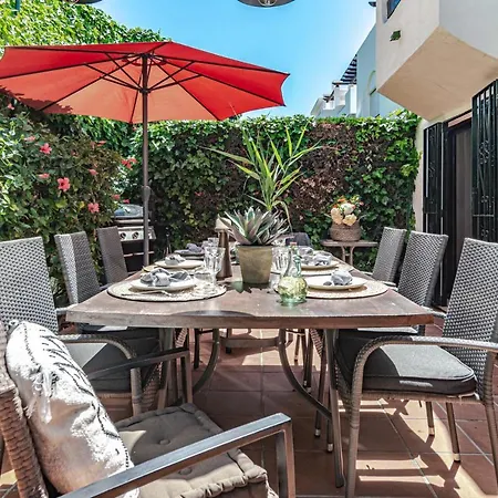 Seaside 3 Bedroom Townhouse In San Pedro Close To The With Private Garden Tatil Evi Marbella