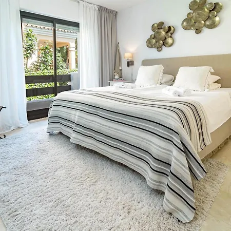Seaside 3 Bedroom Townhouse In San Pedro Close To The With Private Garden * Μαρμπέλλα