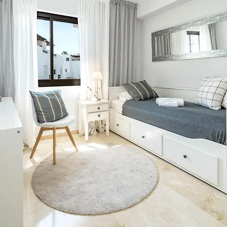 Seaside 3 Bedroom Townhouse In San Pedro Close To The With Private Garden Ferienhaus *