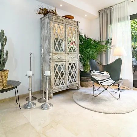 Seaside 3 Bedroom Townhouse In San Pedro Close To The With Private Garden Марбелья