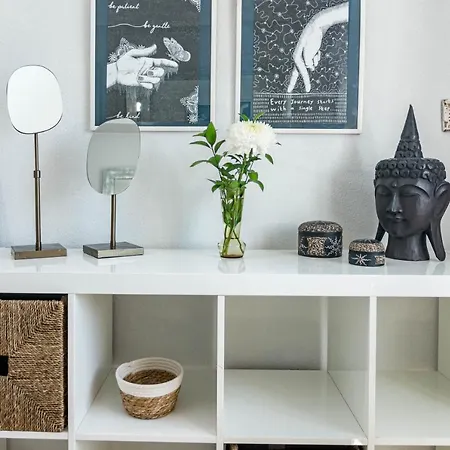 Seaside 3 Bedroom Townhouse In San Pedro Close To The With Private Garden Будинок відпочинку