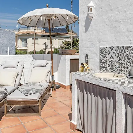 Seaside 3 Bedroom Townhouse In San Pedro Close To The With Private Garden