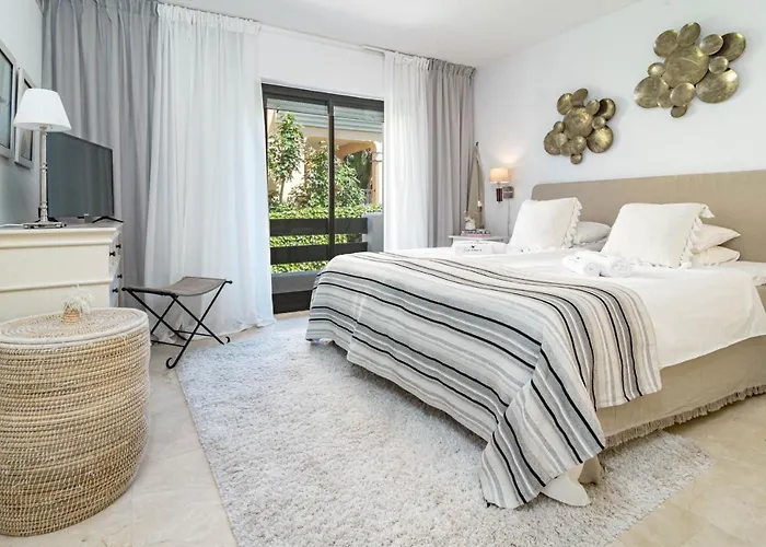 Feriehus Seaside 3 Bedroom Townhouse In San Pedro Close To The With Private Garden