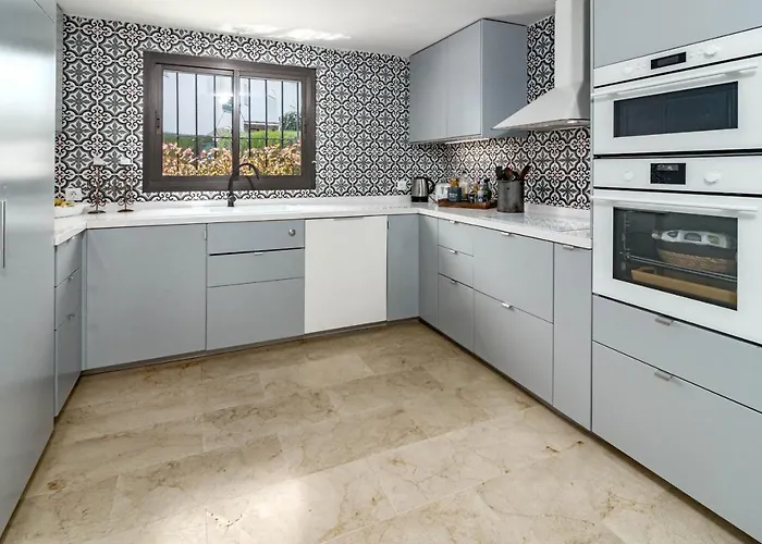 Seaside 3 Bedroom Townhouse In San Pedro Close To The With Private Garden * Marbella
