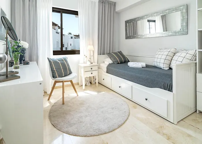 Seaside 3 Bedroom Townhouse In San Pedro Close To The With Private Garden Feriehus *
