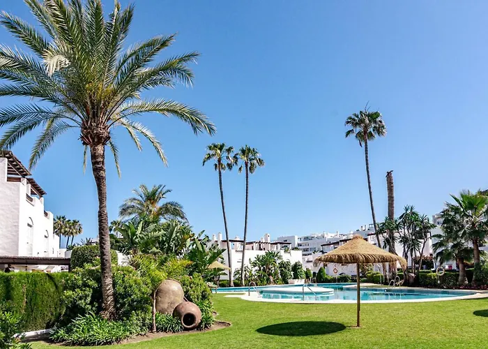 Feriehus Seaside 3 Bedroom Townhouse In San Pedro Close To The With Private Garden *