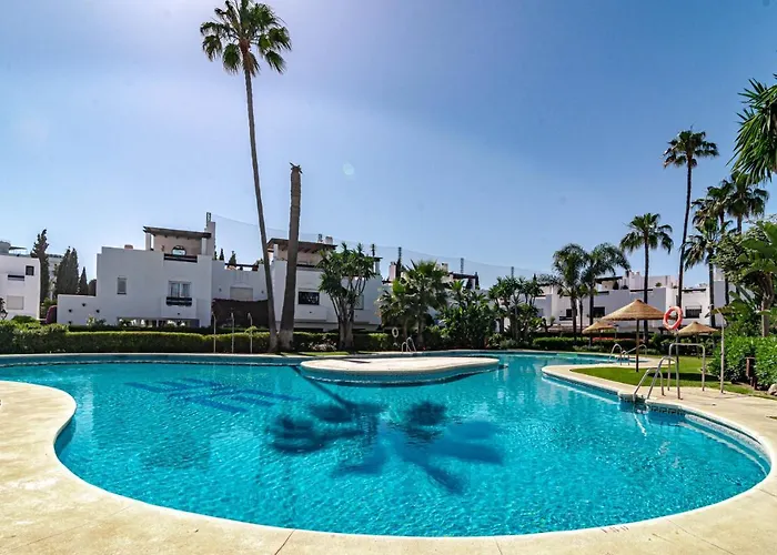Seaside 3 Bedroom Townhouse In San Pedro Close To The With Private Garden Nyaraló
