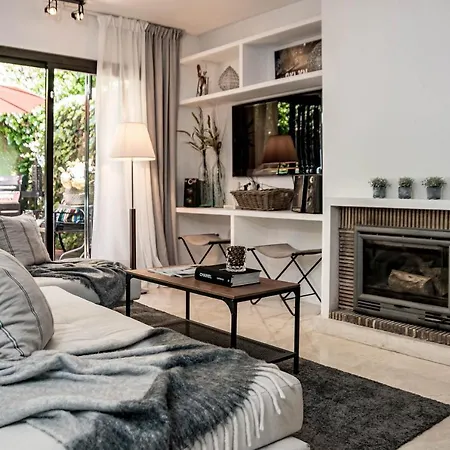 Seaside 3 Bedroom Townhouse In San Pedro Close To The With Private Garden