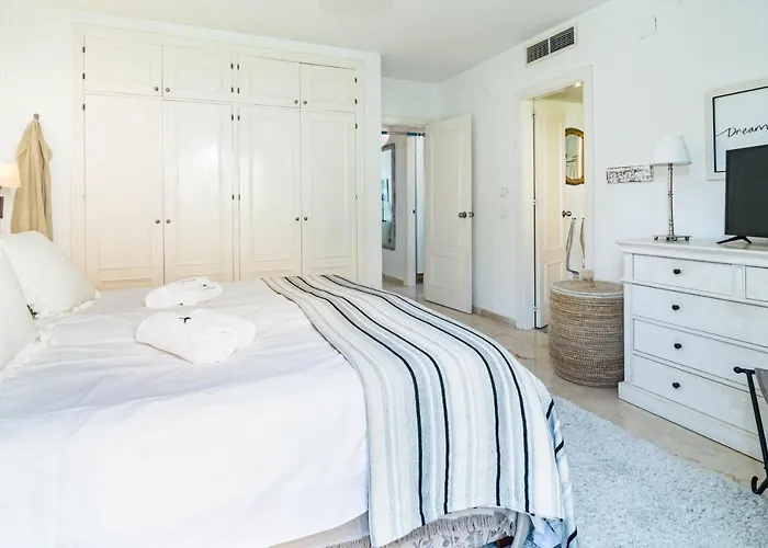 Seaside 3 Bedroom Townhouse In San Pedro Close To The With Private Garden *