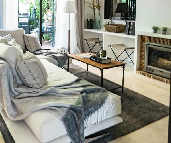 Seaside 3 Bedroom Townhouse In San Pedro Close To The With Private Garden Casa de Férias Marbella